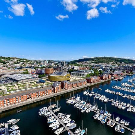 Just Stay Wales - Meridian Tower Marina & City View - 2 Bed Apartment Swansea Buitenkant foto