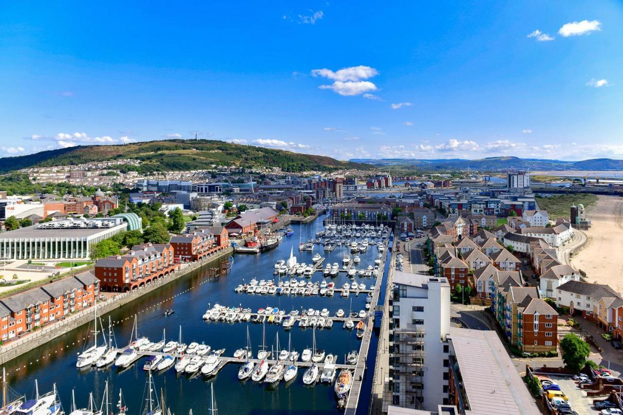 Just Stay Wales - Meridian Tower Marina & City View - 2 Bed Apartment Swansea Buitenkant foto