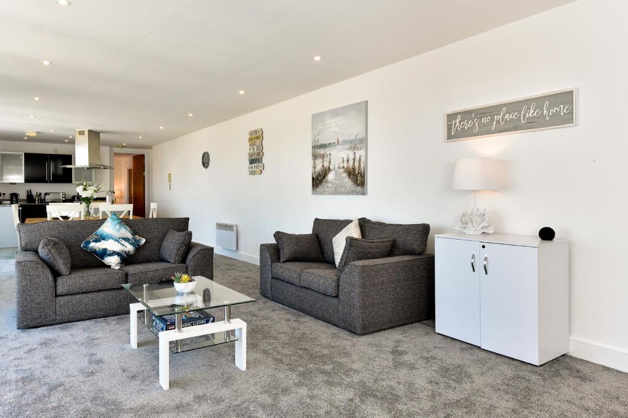 Just Stay Wales - Meridian Tower Marina & City View - 2 Bed Apartment Swansea Buitenkant foto