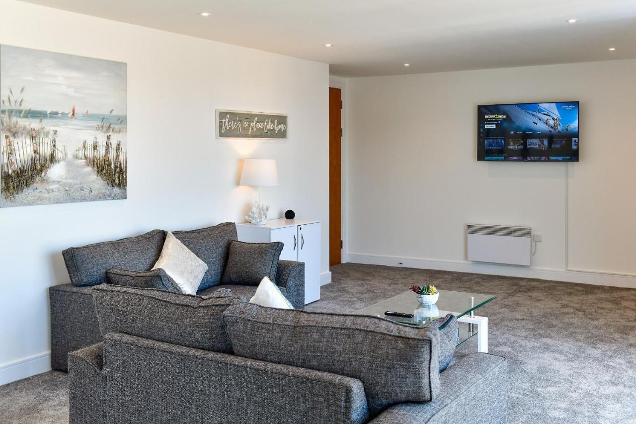 Just Stay Wales - Meridian Tower Marina & City View - 2 Bed Apartment Swansea Buitenkant foto