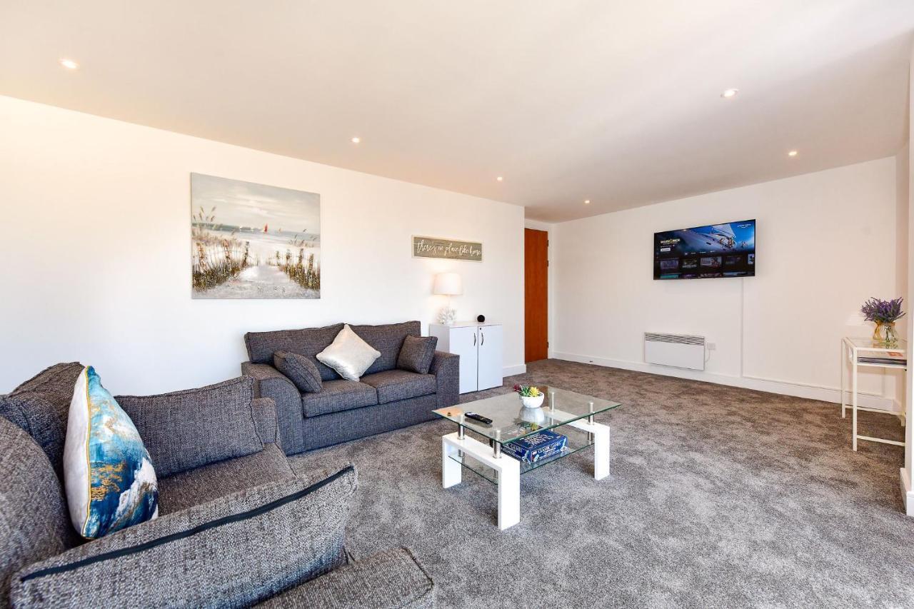 Just Stay Wales - Meridian Tower Marina & City View - 2 Bed Apartment Swansea Buitenkant foto